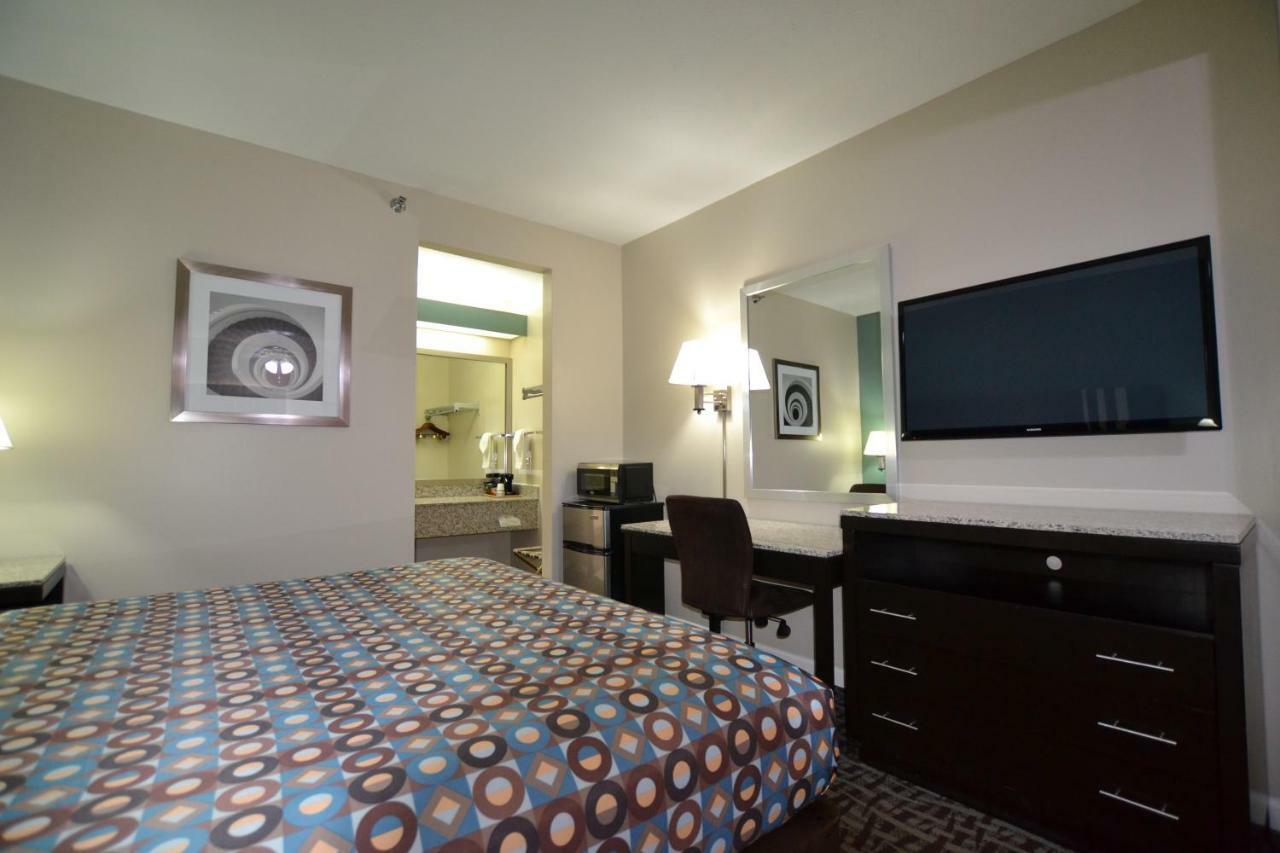 Motel Relax And *